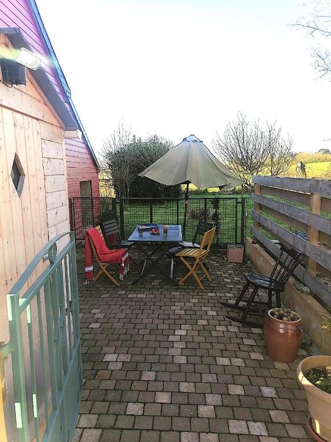 Gite La Maison La Saint-Aubin-d'Aubigne ภายนอก รูปภาพ
