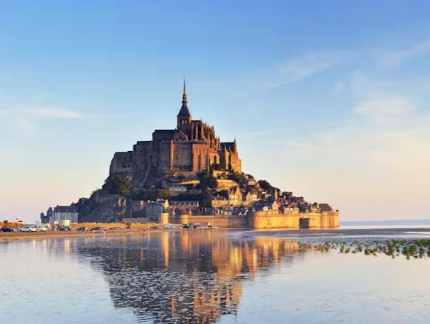 Gite La Maison La Saint-Aubin-d'Aubigne ภายนอก รูปภาพ